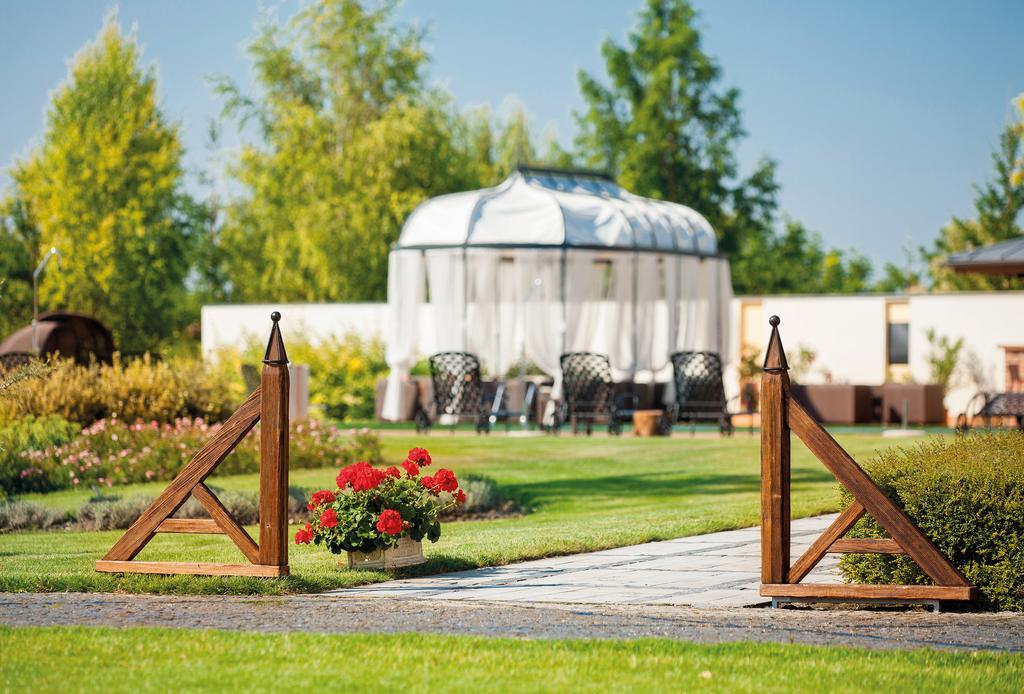 Amade Chateau Vrakun ภายนอก รูปภาพ