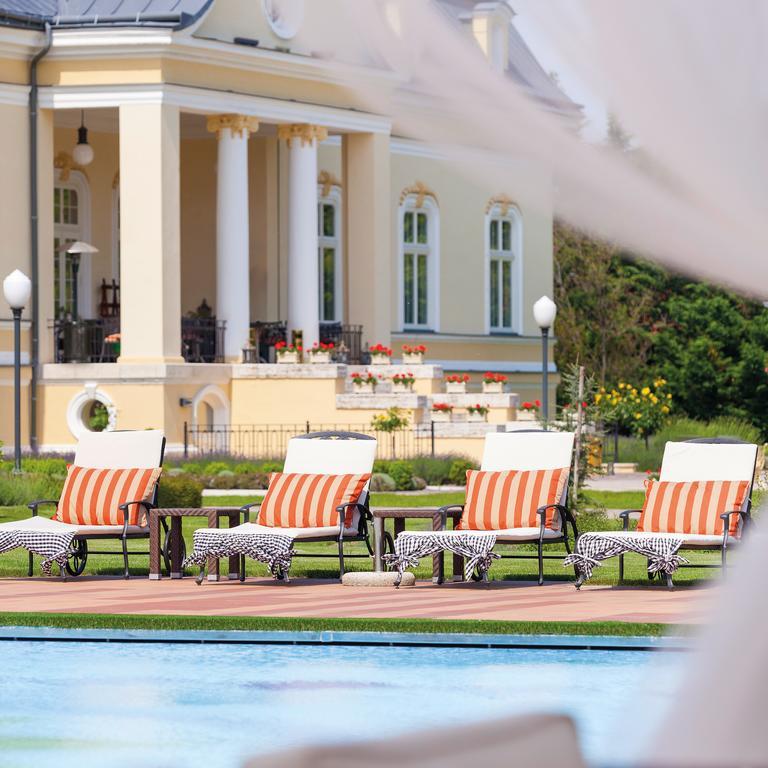 Amade Chateau Vrakun ภายนอก รูปภาพ